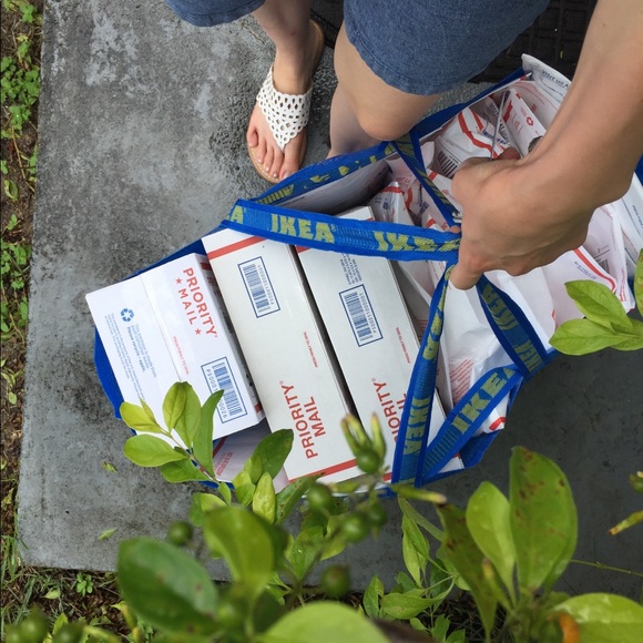 Welcome to my closet! My name is Chelsea 🌞 - Picture 14 of 15